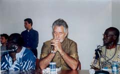 Lectura de poetas africanos durante el XV Festival. Kously Lamko, Breyten Breytenbach y Timothy Wangusa.