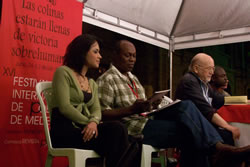 Lectura de poemas Plazuela de San Ignacio: Lucía Estrada, Al Creighton, Antoinio Porpetta, Marcel Kemadjou