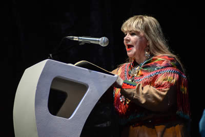Lectura de Marry Ailonieida Somby (Nación Sami, Noruega). © #25FIPM. Photo: Sara Marin