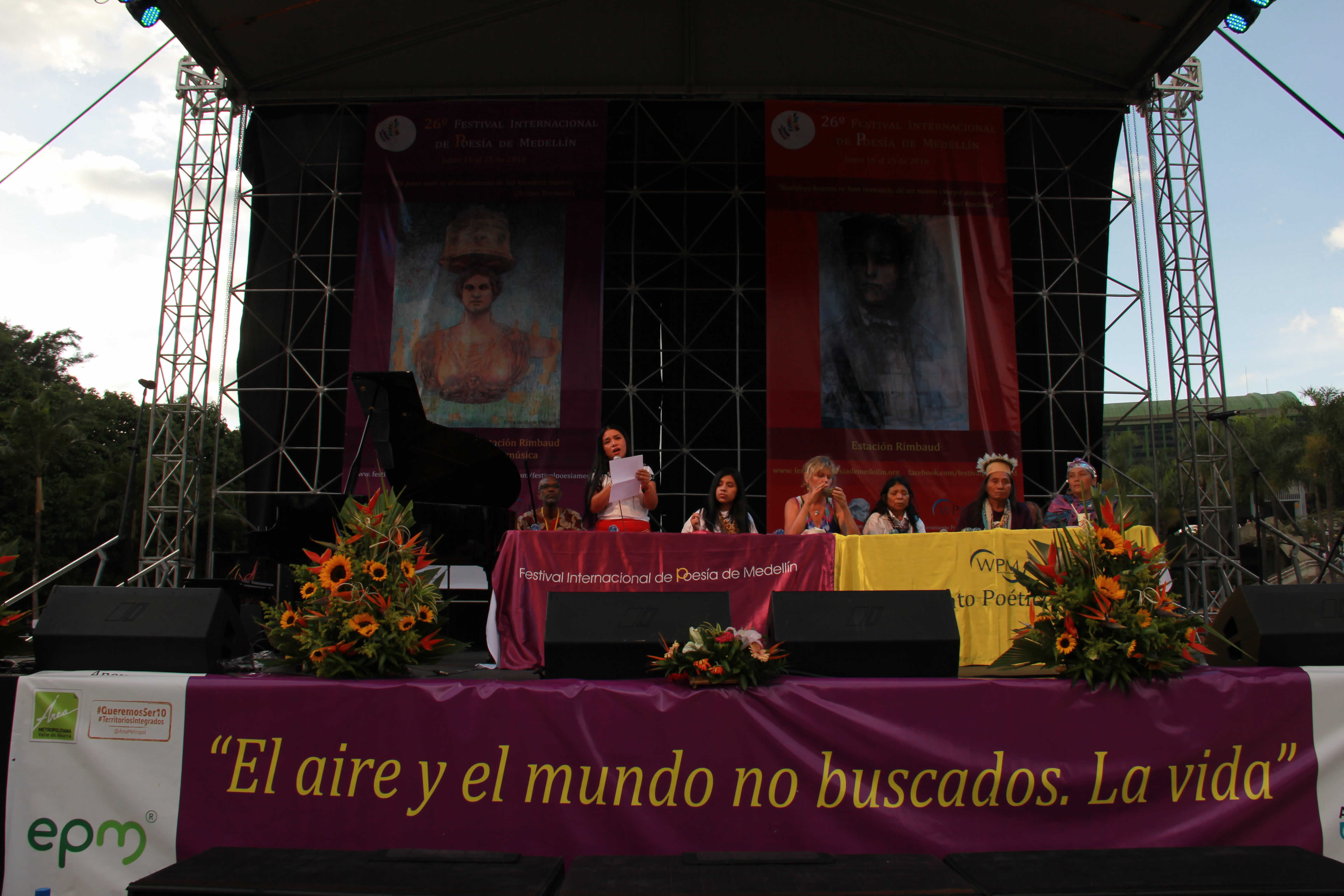 Rudsel Isidora (Curazao), Mikeas Sánchez (Nación Zoque, México), Gunnara Jamioy (Nación Kamá, Colombia), Onani Meg Carver (Estados Unidos), Huguecha Kuwaruwa, Berito Kuwaruwa (Nación Uuwa, Colombia), Adriana Paredes (Nación Mapuche, Chile)