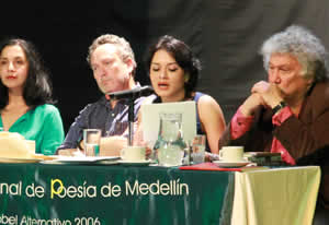 Lucia Estrada. Fotografía de Festival de Poesía de Medellin